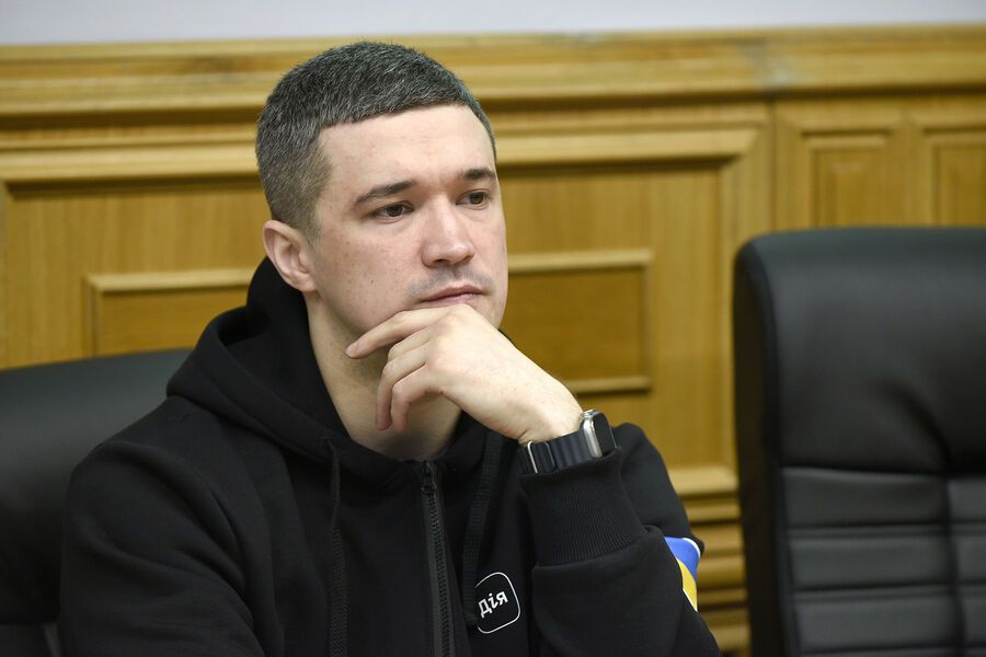 Зеленский убирает Федорова из-за войны за контроль над бюджетными потоками – политолог