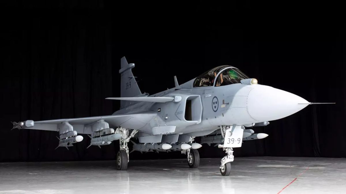 Швеция купит Gripen E взамен отправляемых Украине