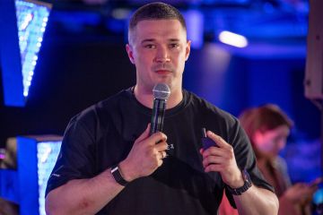 Конкуренция Залужного и Федорова сделает Зеленского выгодным кандидатом – эксперт