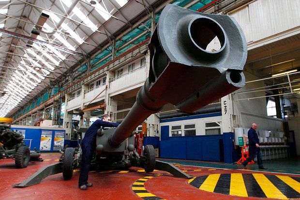 Британская BAE Systems договорилась о производстве гаубиц L119 Light Gun на Украине