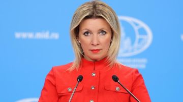Уволены за «успехи»: Захарова иронично прокомментировала смещение с постов Сырского и Фёдорова