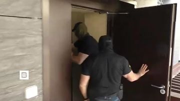Военный суд приговорил к 16 годам колонии диверсанта из Коми, который собирался воевать против ВС РФ, сообщает ФСБ