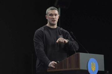 Бывший глава оборонного ведомства Федоров заявил, что готов вернуться только на пост министра обороны Украины