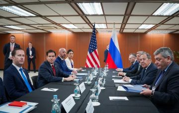Новостей "Духа Анкориджа" вам - госсекретарь США Марко Рубио заяил, что достигнутые в ходе встречи на Аляске взаимопонимания стали менее приемлемы для Украины, поэтому нужно искать новый подход к завершению войны