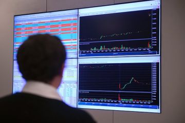 Индекс Мосбиржи перешел к падению после результатов переговоров Лаврова и Рубио