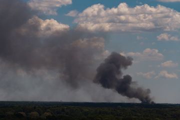 Жители Башкирии заметили столб дыма после атаки ВСУ на промышленный объект