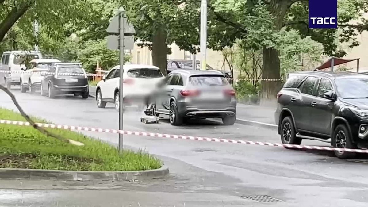 Женщина, пытавшаяся устроить теракт против сотрудника органов безопасности, сперва по заданию СБУ выехала на Украину, где прошла инструктаж по проведению диверсионно-террористической деятельности, а затем вернулась в Россию...