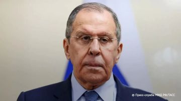 США заверяли, что Зеленский сделает нужные шаги для урегулирования, у них не вышло выполнить это, заявил Лавров