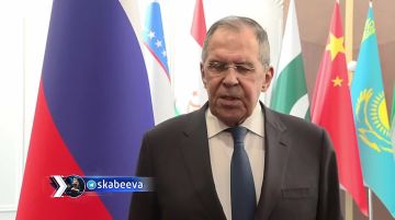 Что должен был сделать Трамп? Надавить на Зе. Но не смог