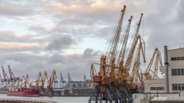 Кулеба: Украине грозит дефицит продуктов из-за ударов по портам