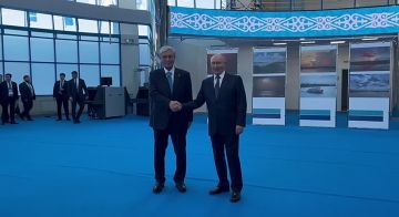 Владимир Путин и Касым-Жомарт Токаев во время встречи в Омске могут затронуть вопросы об украинских атаках на объекты Каспийского трубопроводного консорциума, сообщил Дмитрий Песков