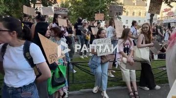 �������, ����� � ����� ������, ��������, ��� ������������� ������������� ��� �������: � ����� � ������ �������� ������� ������������ ���������� ������� ��-�� �������� ������� �������� � ����� �������� ������� ������ ������...