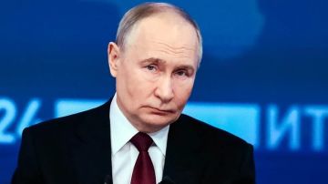 Путин пообещал детально рассказать Токаеву о ситуации на Украине