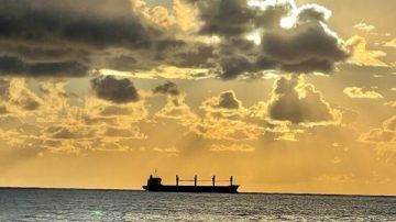 ВСУ ударили по торговому судну в Каспийском море - есть жертвы