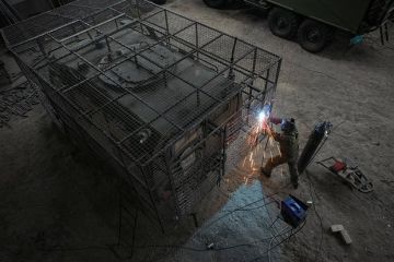 Лубинец: Принудительная мобилизация на Украине приводит к массовому побегу мужчин