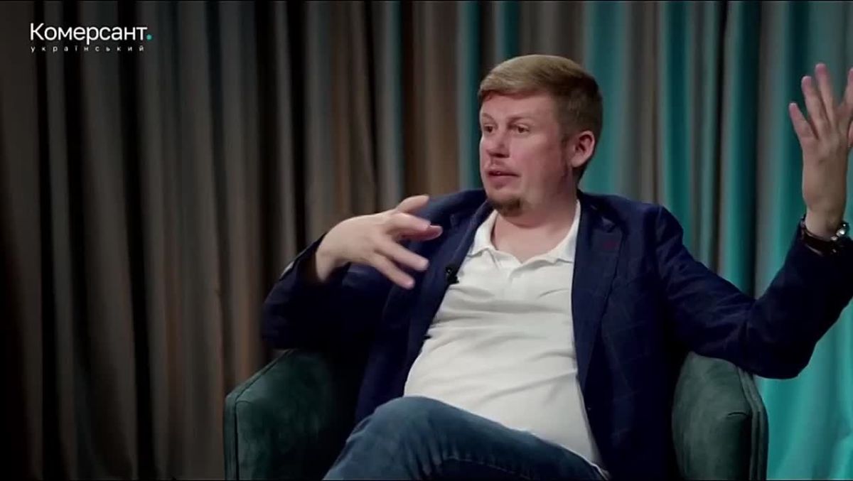 Киев совершенно не готов к зиме. Скоро будем слышать заявление Кличко: пожалуйста, уезжайте из Киева. Как минимум повторится история с 1100 замерзавшими в прошлом году домами — Станислав Игнатьев, председатель Совета...