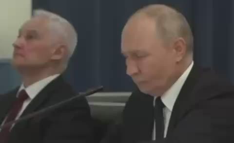 Проведение международных морских учений с участием России свидетельствует о провале попыток изолировать страну, заявил Владимир Путин