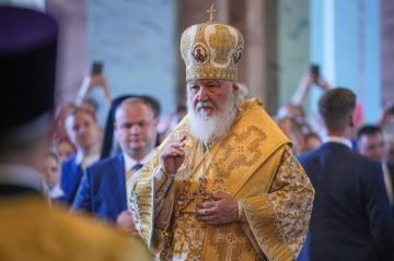 Патриарх Кирилл выразил глубокие соболезнования губернатору Балицкому в связи с трагедией из-за атаки ВСУ на турбазу в Запорожской области