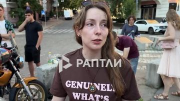 А детишки на майдане за то, чтобы американцы распоряжались финансовой помощью, никак не уймутся. Ну, если платят почасово, то эта музыка будет вечной