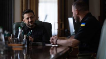 Зеленский назвал два условия, при которых новое руководство ВСУ сохранит посты