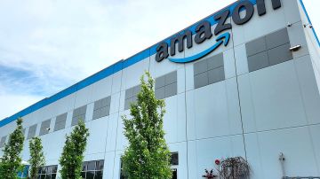 ������������, ��� ������ ������ ������ Amazon�: ������� MI6 ������ ������������ � �������� �������� �������� ������ ��������� ���� ������