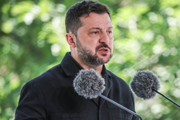 Зеленский впервые после обострения отношений прибыл в Польшу