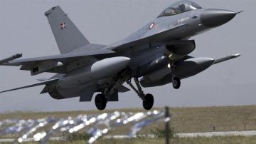 ��� �������� ����������� F-16 �� ����� ������� �������