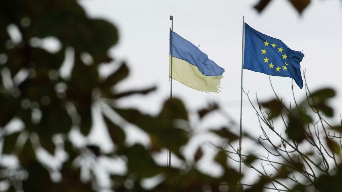 Венгрия заблокировала переговоры по двум пунктам вступления Украины в ЕС – FT