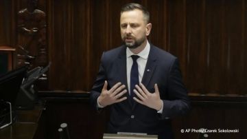 Глава МО Польши Косиняк-Камыш исключил возможность атаки РФ на страну: