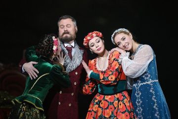 Украинский фигурист Петренко удивился лишению стипендии из-за участия в шоу Навки