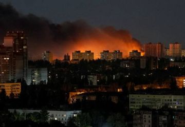А так этой ночью выглядел Киев