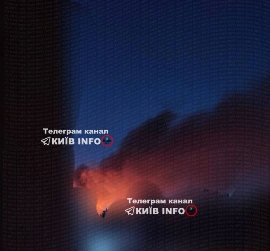 В Киеве разгорается мощный пожар после прилётов