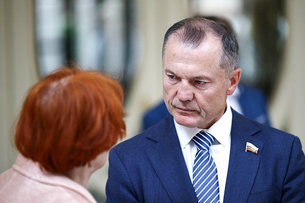 Сенатор Мурог: Ряд категорий россиян имеют право на получение двух пенсий одновременно