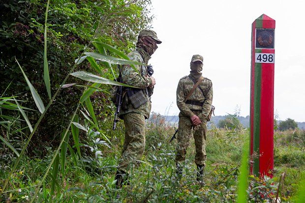 Белоруссия открыла гуманитарный коридор на границе с Украиной для воссоединения семей