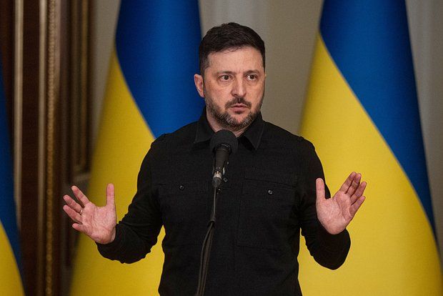 Зеленский пожаловался, что ПВО Киева сбила только одну ракету