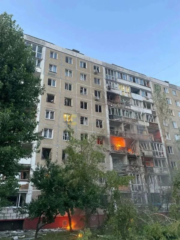 В результате атаки БПЛА в Энгельсе повреждение получил многоквартирный дом