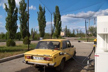 На Украине АЗС ограничили продажу топлива 50-100 литрами в одни руки