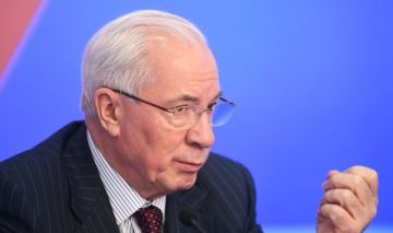 Азаров: ненависть к русским на Украине прививают с детского сада