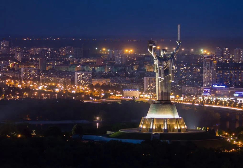 Киев стал полноценным прифронтовым городом из-за участившихся воздушных атак — украинские аналитики