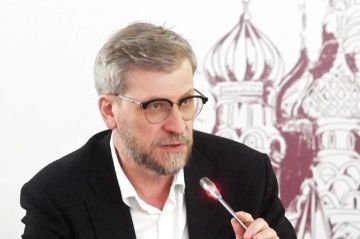 Политолог Лукьянов объяснил, в чём проблема мирного решения на Украине