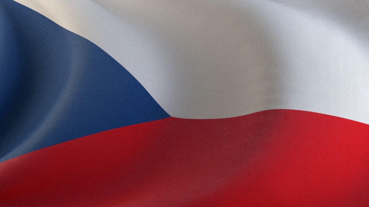 Чехия ужесточила правила получения временной защиты для украинцев призывного возраста