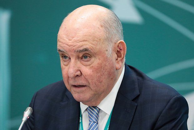 Сенатор Карасин: Страны Запада превратили Украину в военно-политический полигон
