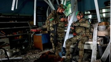Киев перебросил под Запорожье до 30 американских военных для стабилизации фронта
