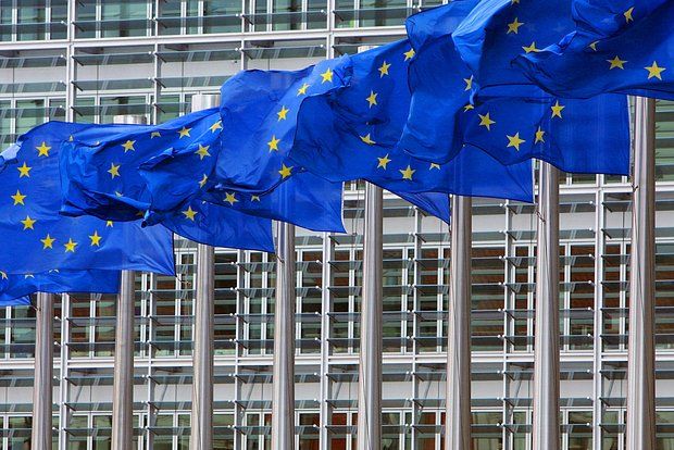 Economist: Украина медлит с проведением необходимых для членства в ЕС реформ