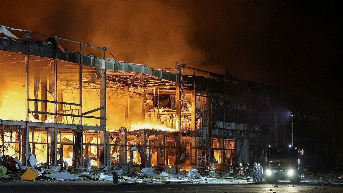 На Украине голосят про «удар по посылкам», а на самом деле - по узлам сборки дронов: разбор массированного удара России по Киеву