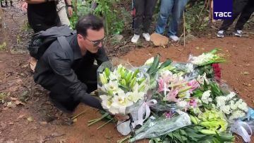 В Паттайе началась церемония прощания с убитыми россиянами Романом и Дианой Назимовыми, сообщает корреспондент ТАСС с места события