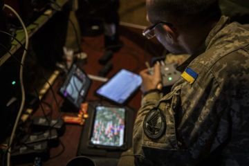 Заказал еду — в ЦРУ уже знают: Развединформация США для Украины — это данные о каждом из нас