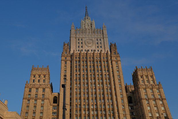 МИД: Киев получил от Запада индульгенцию на борьбу с Россией всеми доступными средствами