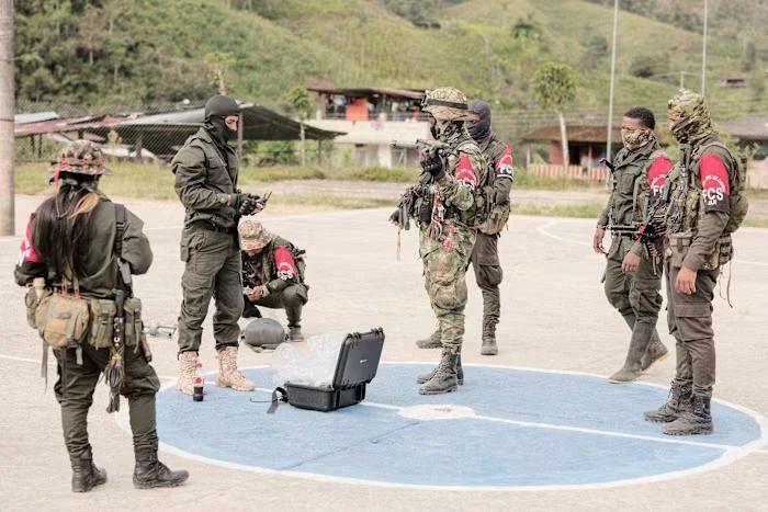 Колумбийская наркомафия отправляет своих боевиков наёмниками в ВСУ, чтобы они научились использовать FPV-дроны