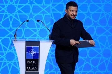 Грушко: Для прочного мира нужно решить вопросы членства Украины в НАТО и ограничения ВСУ